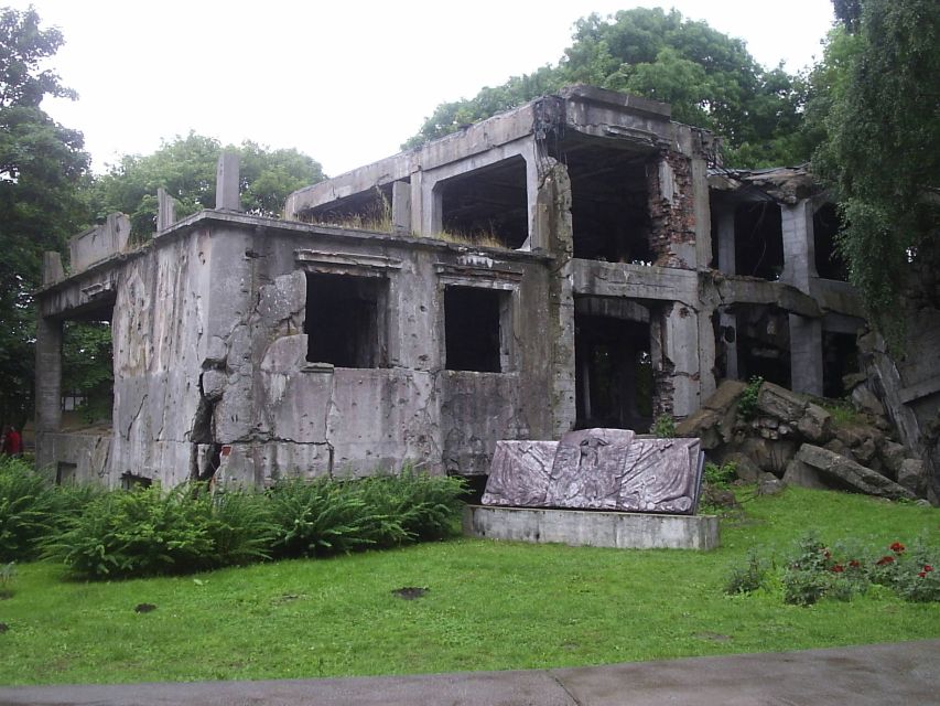 Private Westerplatte Tour by Car or Cruise Transport