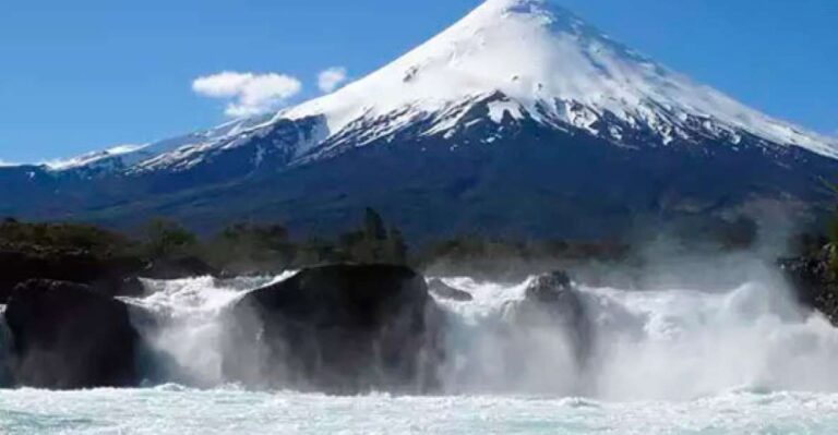 Puerto Varas: Osorno Volcano Day Trip by Air-conditioned Van