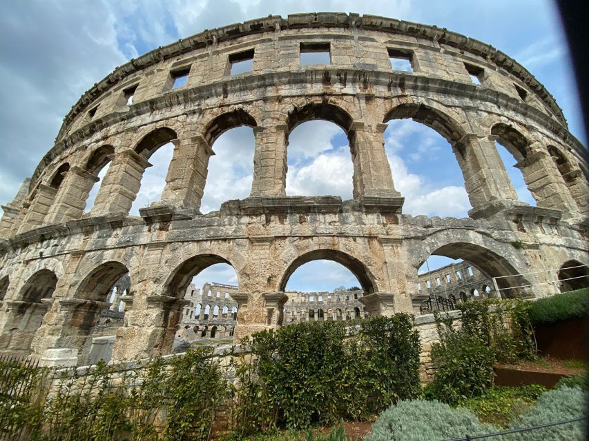 Pula Essentials Walking Tour - Tour Overview