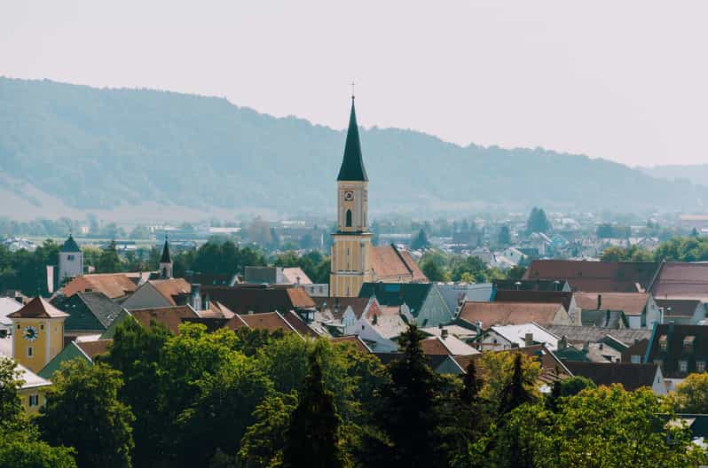 Regensburg: Kelheim Liberation Hall and City Visit - Tour Overview and Pricing