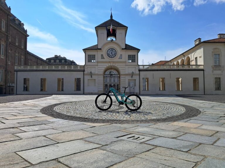 Reggia Di Venaria to Valentines Park: Self-Guided by E-Bike