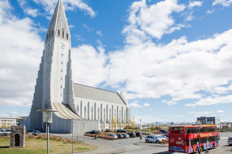 Reykjavik: City Sightseeing Hop-On Hop-Off Bus Tour