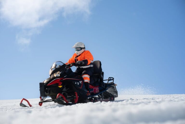 Reykjavik: Golden Circle in a Super Jeep With Snowmobiling