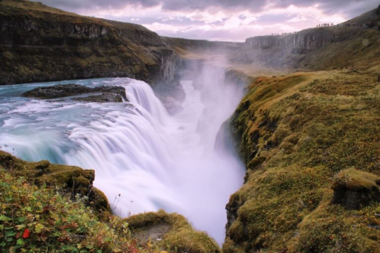 Reykjavik: Golden Circle, Tomato Farm and Kerið Crater Tour