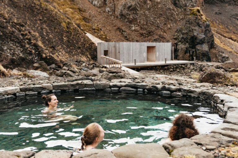 Reykjavik: Silver Circle, Canyon Baths, and Waterfalls Tour