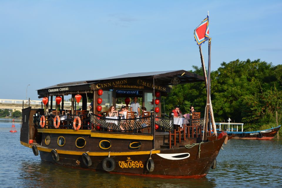 Romantic Sunset Dinner Cruise in Hoi An - Overview of the Cruise