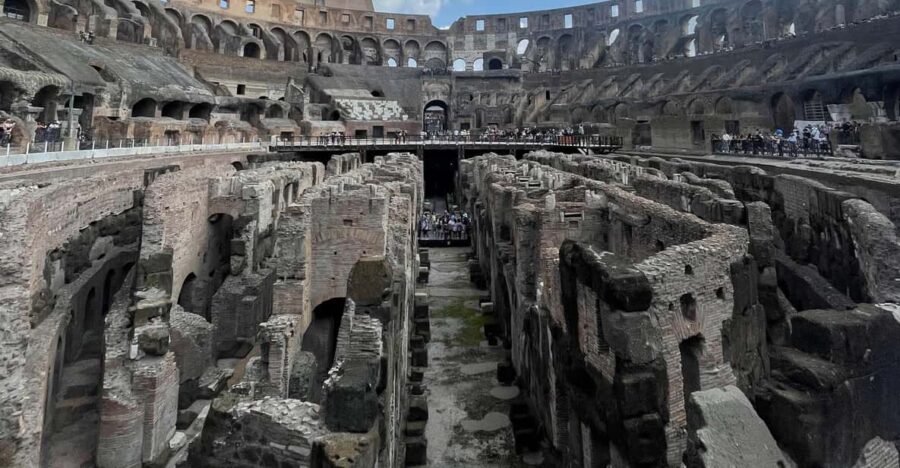 Rome: Colosseum Early Morning Tour With Roman Forum Access