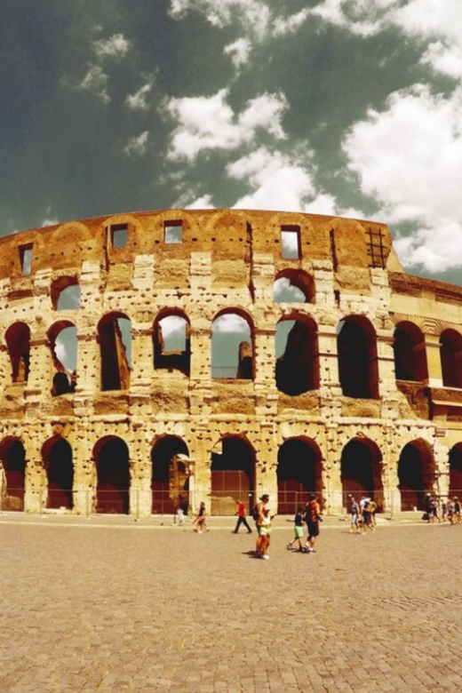 Rome: Colosseum, Palatine Hill & Forum Access With Host