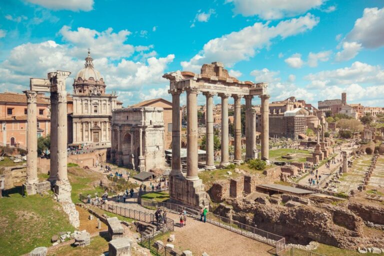 Rome: Colosseum, Roman Forum & Trajans Market Exterior Tour