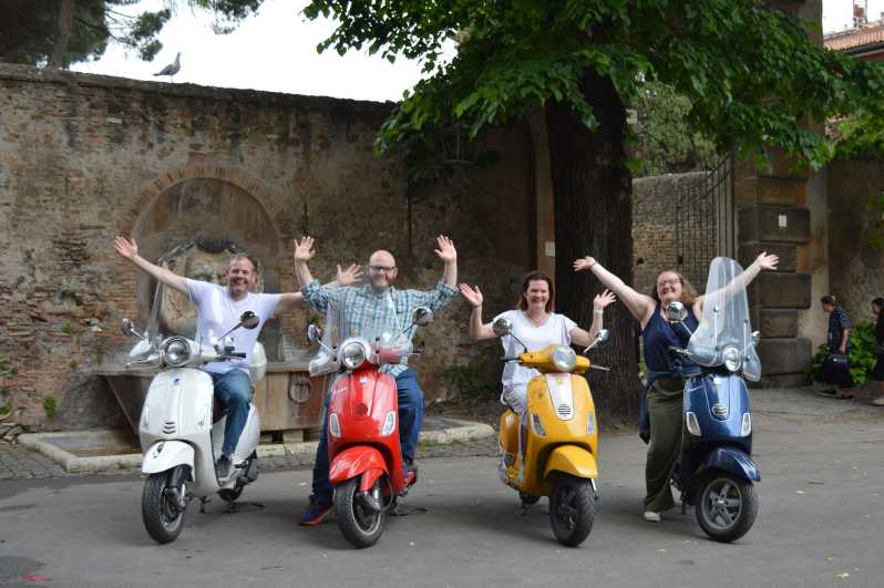 Rome: Vespa Scooter Tour When in Rome