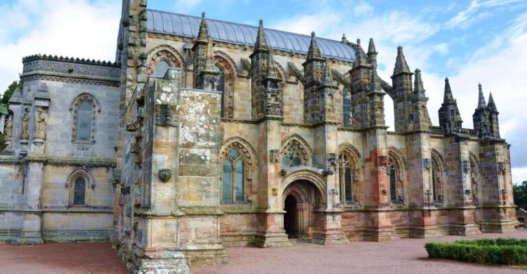 Rosslyn Chapel & Scottish Borders Tour From Edinburgh