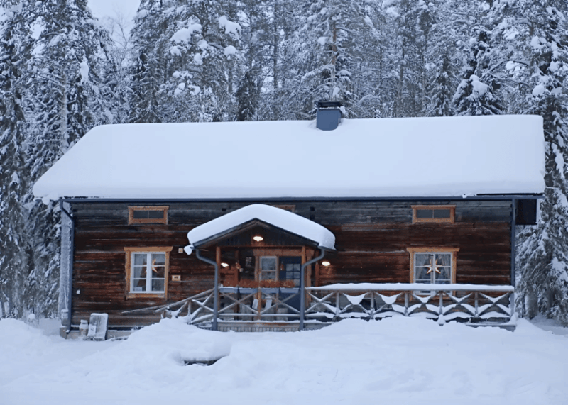 Rovaniemi: Auttiköngäs Winter Wilderness Hike & BBQ - Inclusions and Amenities