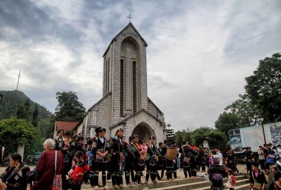 Sa Pa: Muong Hoa Valley Trek and Local Ethnic Villages Tour - Tour Overview