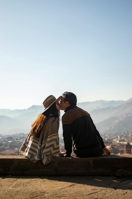 Sagrada Familia Shooting Couple W/ Private Photographer - Overview of the Experience