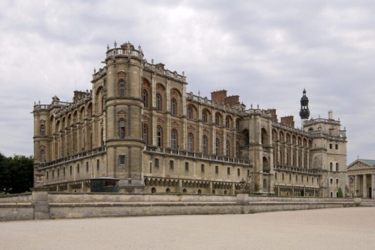 Saint-Germain-En-Laye: History, Forest, Paris View, Picnic!