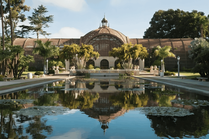 San Diego : Must-See Attractions Walking Tour With A Guide - Accessibility and Transportation