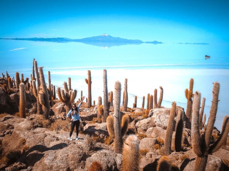 San Pedro De Atacama: Uyuni Salt Flats 4-Day Tour