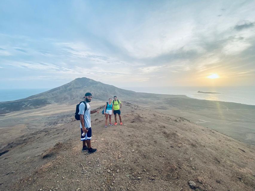 Santa Maria: Guided Coastal Hike & Monte Leão Sunset - Overview of the Activity