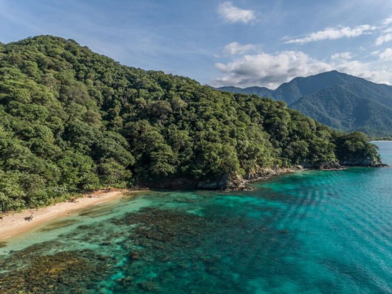 Santa Marta: Tayrona Park Private Hike to Cabo San Juan