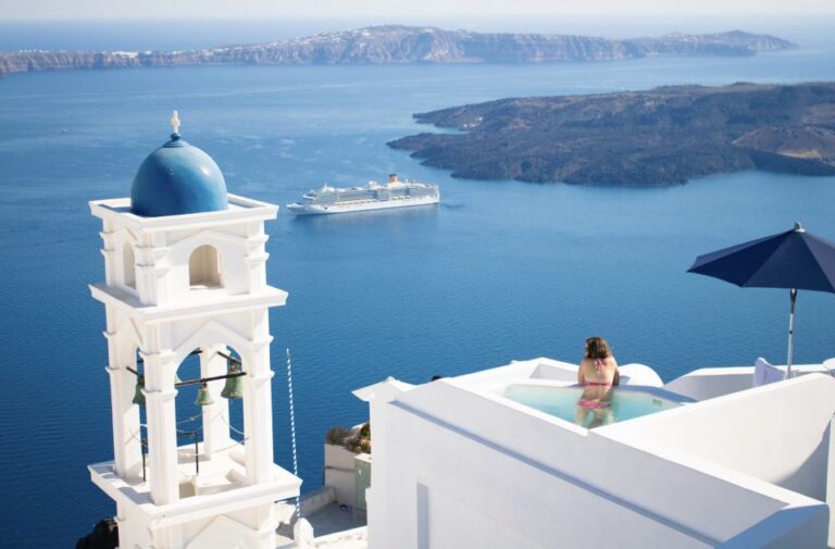 Santorini: Best of Santorini Private Tour With Wine Tasting