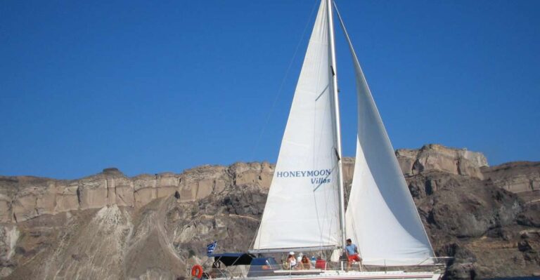 Santorini Oia: Private Sailing Cruise With Meal & Drinks