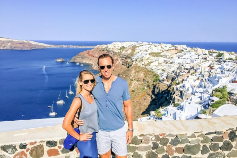 Santorini: Private Highlights Tour by Minibus