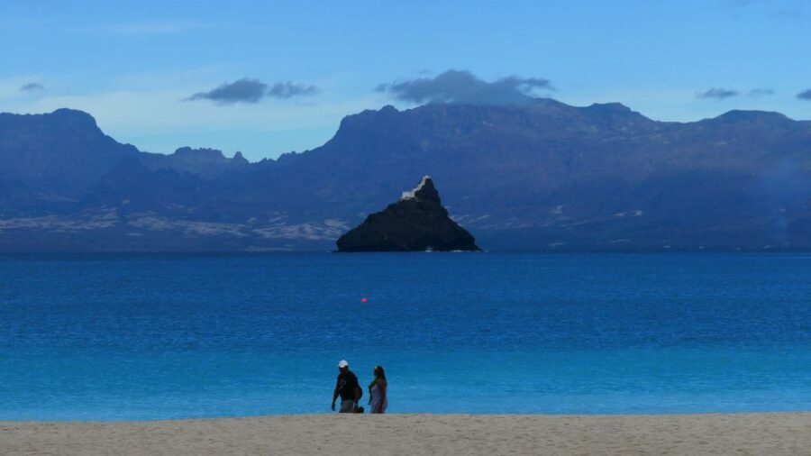 Sao Vicente: Markets, Beaches and Natural Park Tour
