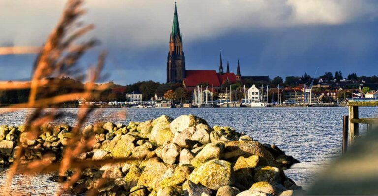 Schleswig: Highlights Tour (Cathedral, Old Town, Holm, City Harbor)