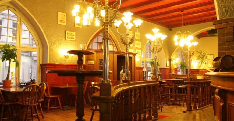 Schwerin: Local Pub Experience Tour With Drinks