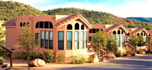 Sedona Pines Resort - Resort Overview and Location