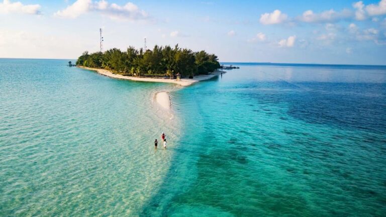 Semporna : Mataking Island Hopping With Snorkel Shared Tour