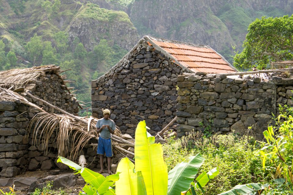 Serra Malagueta Natural Park: Hike to Gongon Valley & Lunch - Overview of the Tour