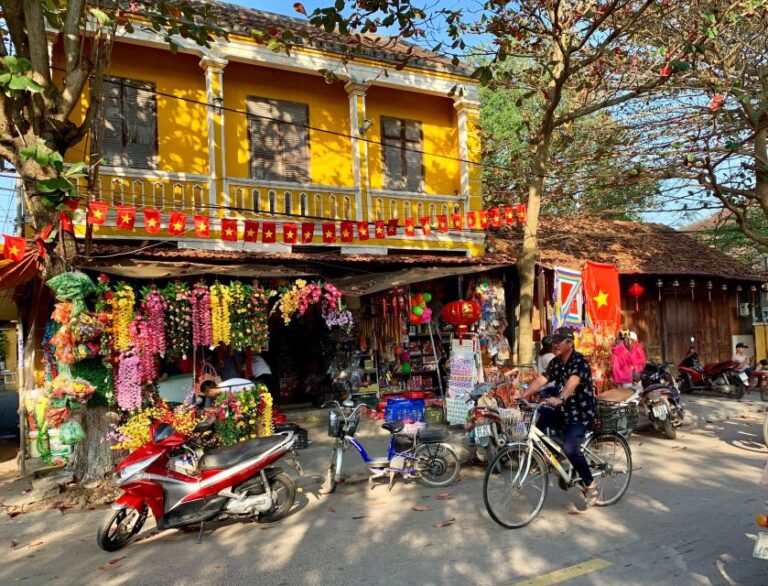 Shuttle Bus Da Nang- Hoi an 7.30 Am/ 12.30 Pm/ 4.30 PM