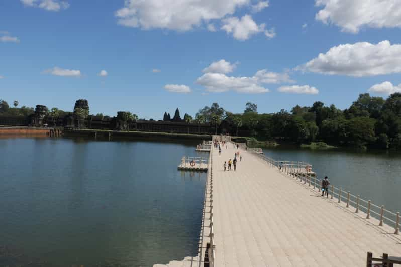 Siem Reap Angkor Temple Tour With Tuk Tuk - Tour Overview and Pricing