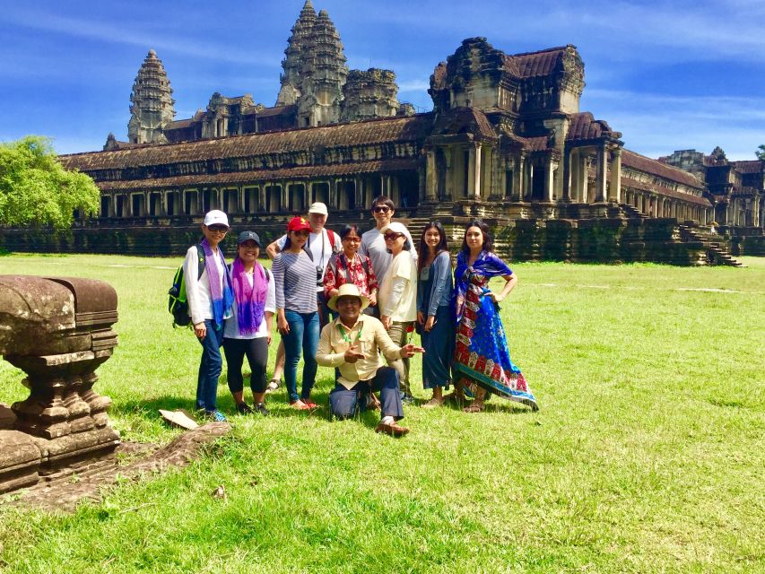 Siem Reap: Angkor Wat Private 1-Day Tour With Banteay Srey - Tour Overview and Pricing