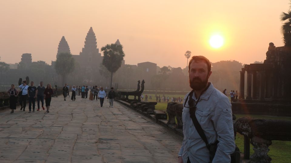 Siem Reap: Personalised Angkor Wat Sunrise Tour by Tuk-Tuk - Tour Overview and Highlights