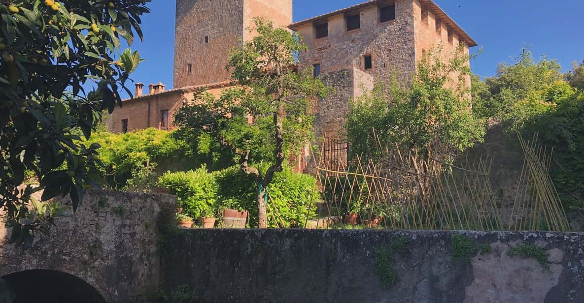 Siena: Tour and Wine Tasting in a Tuscan Private Castle - Location and Setting