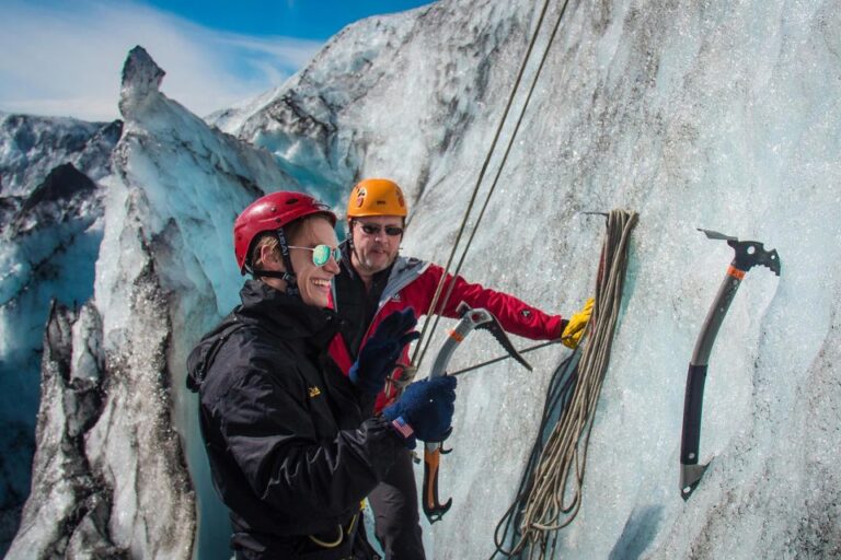 Skaftafell: Glacier Hike and Ice Climbing Guided Experience