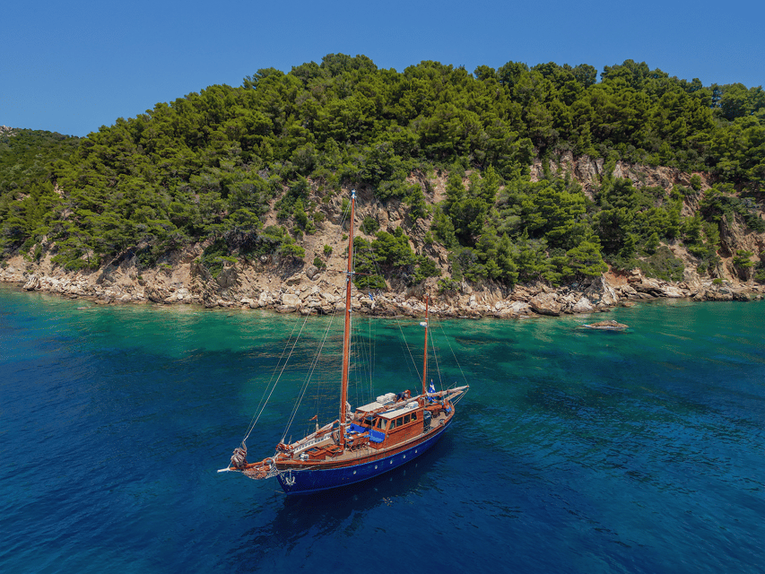 Skiathos: Wooden Sailboat Full- or Half-Day Trip With Meal - Onboard Amenities and Food