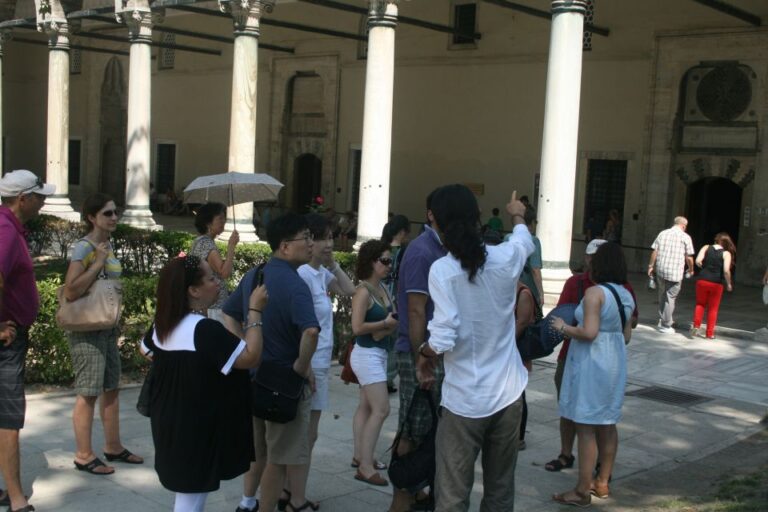 Skip the Line: Topkapı Palace Small-Group Tour