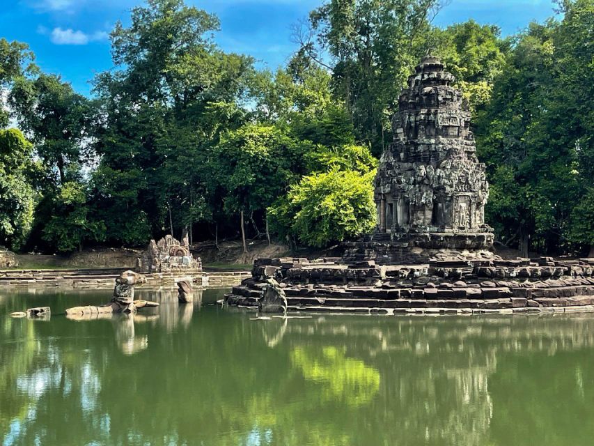 Small-Group Tour of Grand Circuit Temples With Banteay Srei - Tour Overview and Pricing