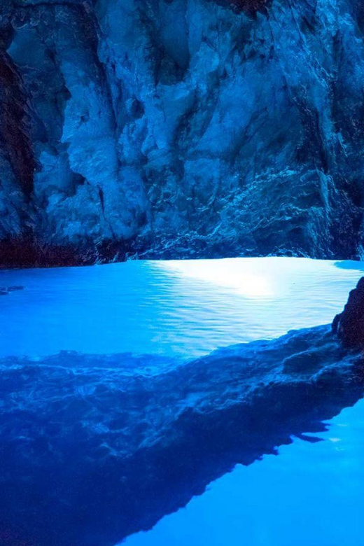 Split: Blue Cave, Hvar & 5 Islands PRIVATE Tour by Speedboat