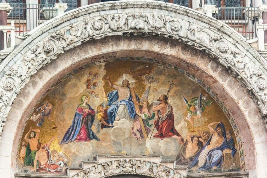 St. Marks Basilica Skip-The-Line Audio Tour+ Boat Cruise