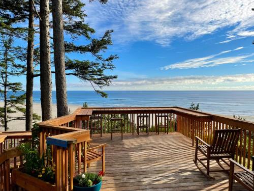 Starfish Point - Property Overview and Location