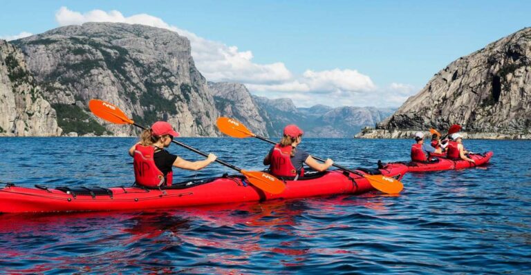 Stavanger: Guided Kayaking in Lysefjord