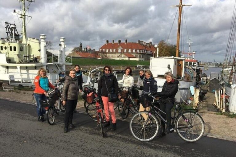 Stockholm : Old Town Private Walking Tour With a Guide