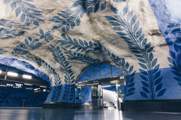 Stockholm: Underground Metro Art Ride With a Local Guide