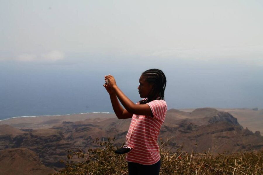 Summit Hike Monte Gordo