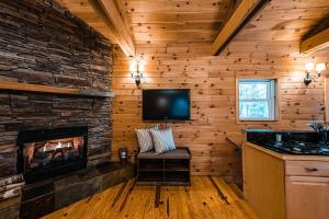 Sunset Chalet - Good To Know