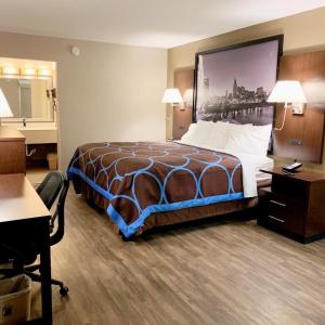 Super 8 by Wyndham Cookeville, TN - Hotel Overview